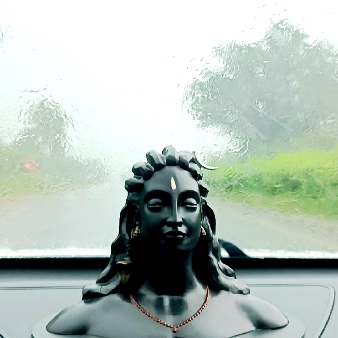 Two souls, one cup of chai, endless hills, and the rhythm of rain.

#Tea #Rain #Weather