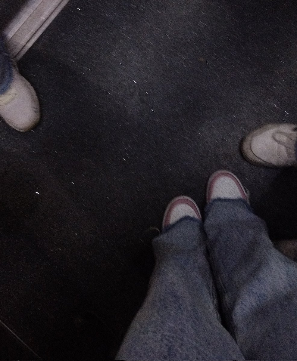 bu ışıltılı yollarda durmayı ben seçmedim