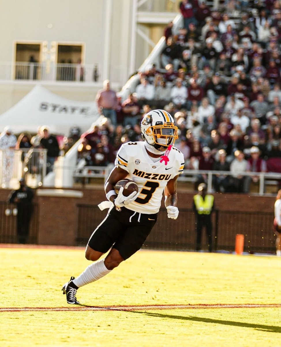 Zerek “zroc” Sidney (@zereksidney) on Twitter photo After a great conversation with <a href="/CoachChrisBall/">Chris Ball</a> I am blessed to received an offer from <a href="/MizzouFootball/">Mizzou Football</a> !! After a great conversation with <a href="/CoachChrisBall/">Chris Ball</a> I am blessed to received an offer from <a href="/MizzouFootball/">Mizzou Football</a> !!