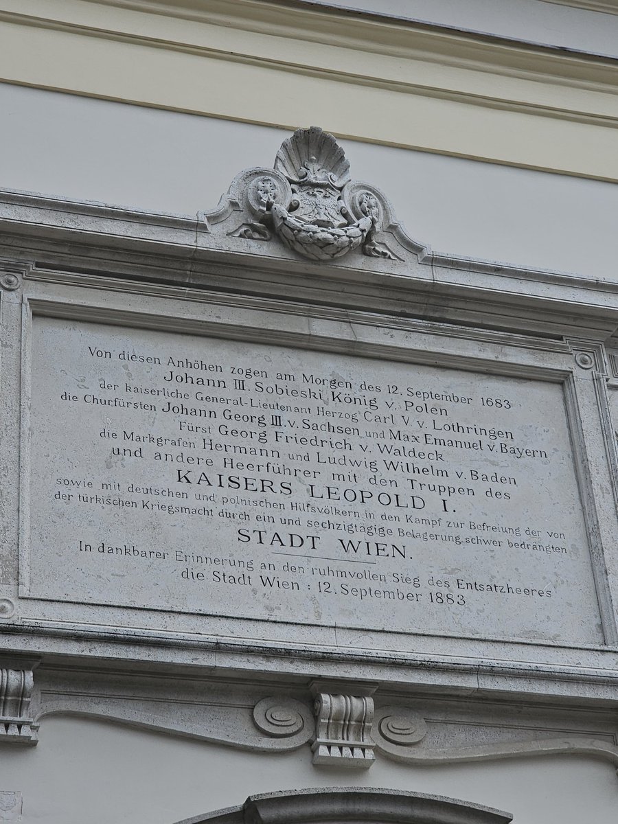 Happy Entsatzungstag to all who celebrate (polnische Reisegruppe actually did, samt Vortragendem in historischer Kleidung)