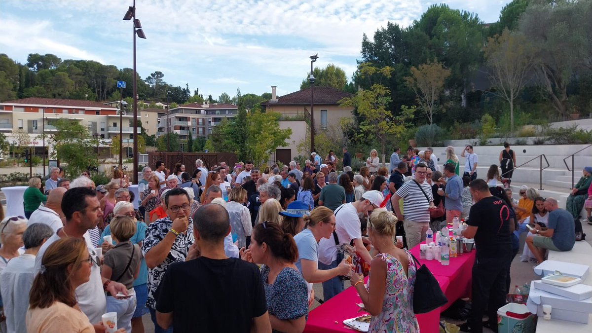 villedemougins's tweet photo. Le Jardin des Restanques en version "apéritif de rentrée" ce vendredi soir.
Encore un moment de rencontre et de convivialité entre les habitants et les équipes municipales. https://t.co/ywEo1MHVfC