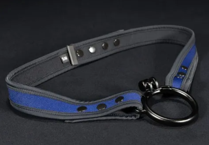 Anyone got experience with this product? I am interested in checking it out especially if it will help with sleeping caged, but the rings where the strap would connect look like they might dig into the legs? Any experienced input appreciated :)