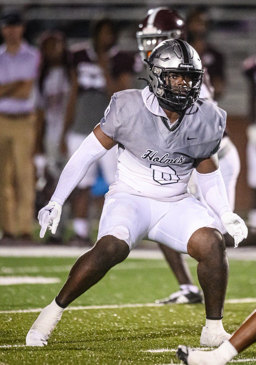 2026 (<a href="/HolmesccFB/">Holmes Football</a>) JUCO LB <a href="/kendrickdavis08/">kendrick davis</a> recorded 6 tckls + 2 TFLs + 1 sck + 1 FF + 1 FR vs Coahoma JUCO