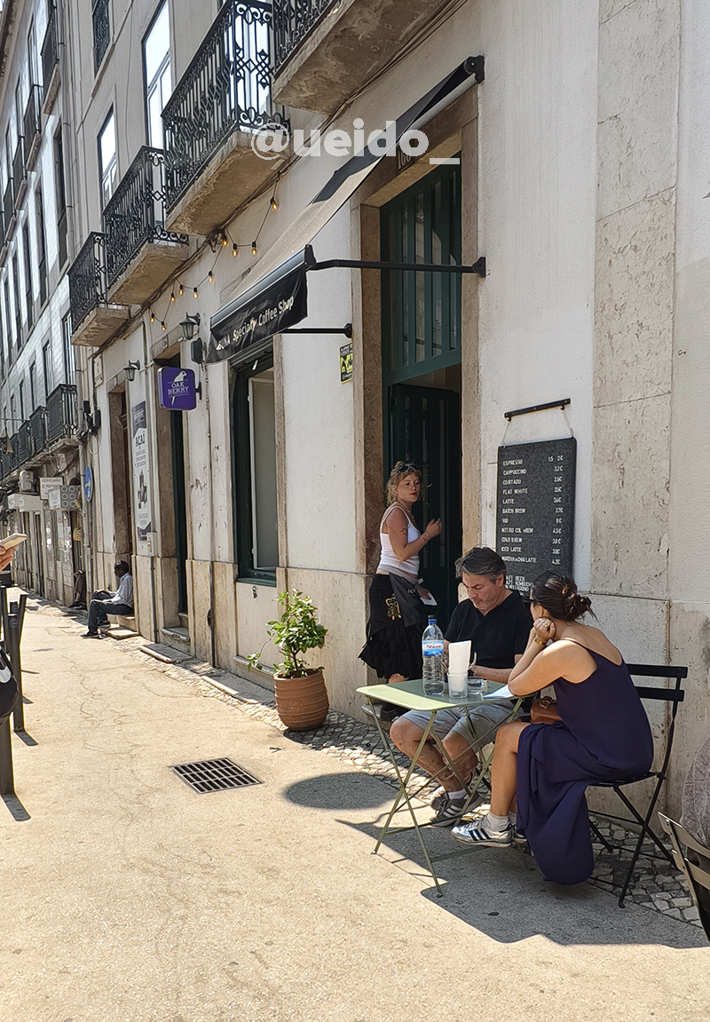 ueido_'s tweet photo. 8. Buna
(apparently they don't sell pistachio croissants anymore huhuuu)
#뿅뿅지구오락실 #지구오락 #EarthArcade https://t.co/Bc93WmIzc7