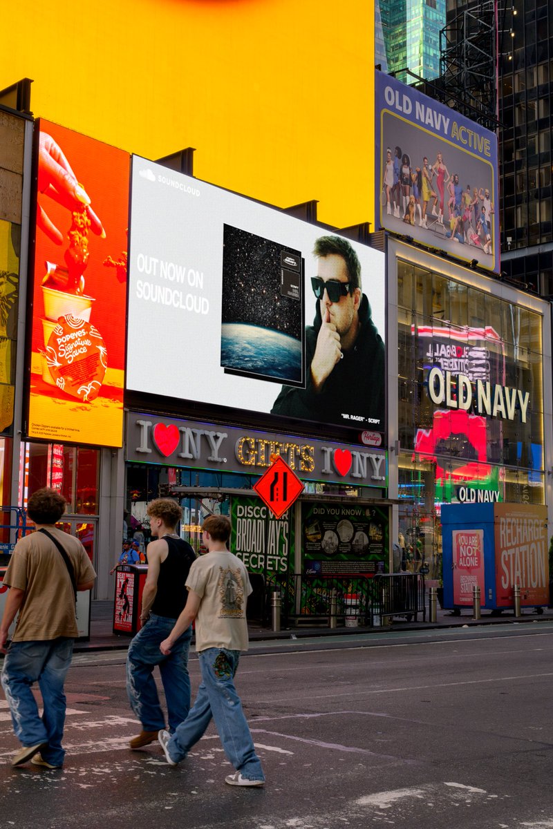 script_av's tweet image. my first billboard in the middle of times fkn square 

shoutout @SoundCloud for the love on mr rager

on.soundcloud.com/VrSh7Vf5j6TpX2…