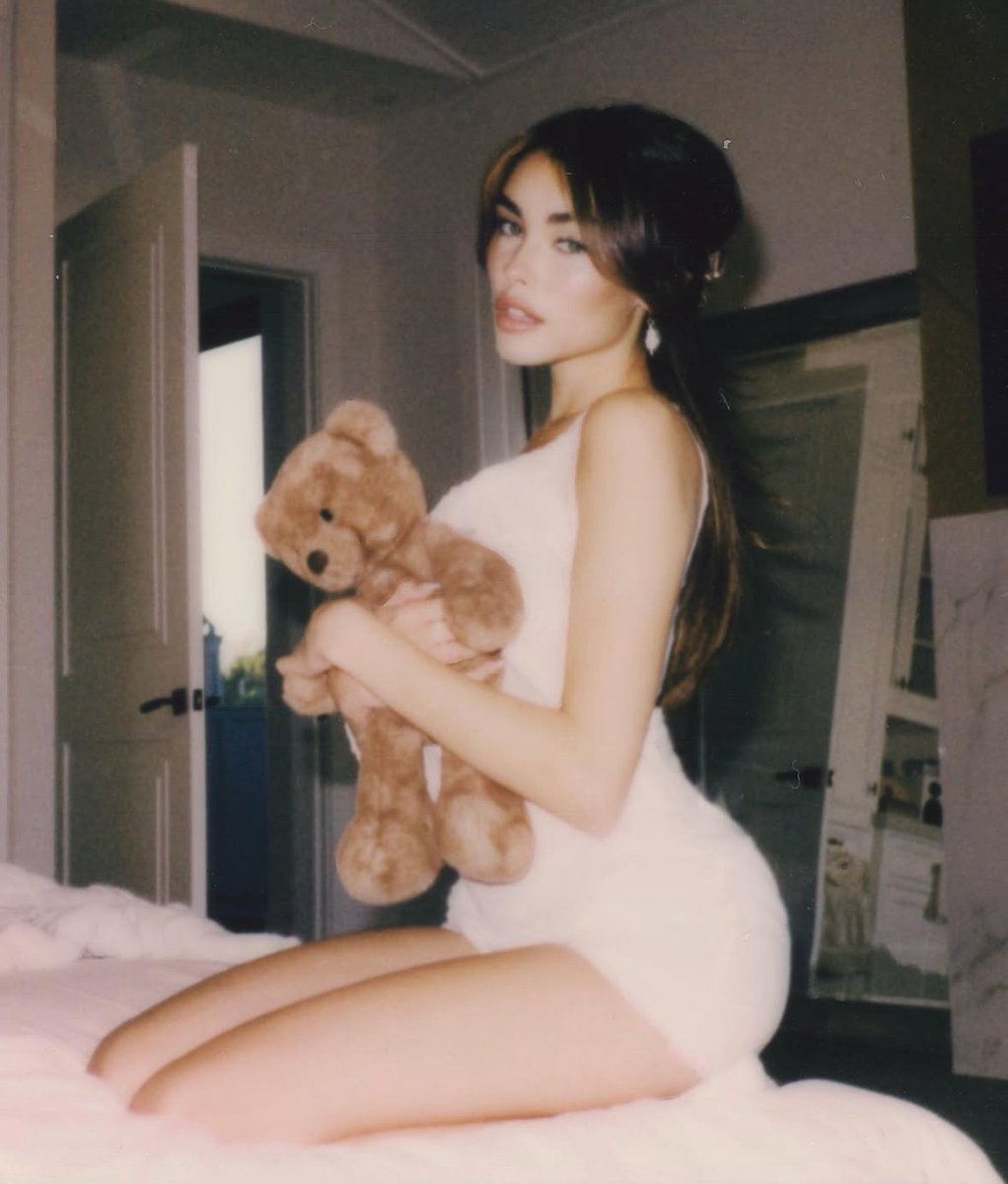 🚨Madison Beer announces new single, out September 19th.
