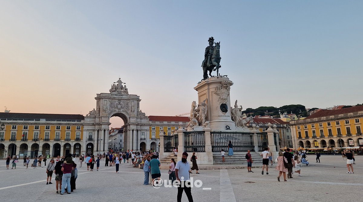 ueido_'s tweet photo. 9. Praça do Comércio &amp; Cais das Colunas
(sunset check. romance in the air.)
#뿅뿅지구오락실 #지구오락 #EarthArcade https://t.co/uN6hDs1iLR