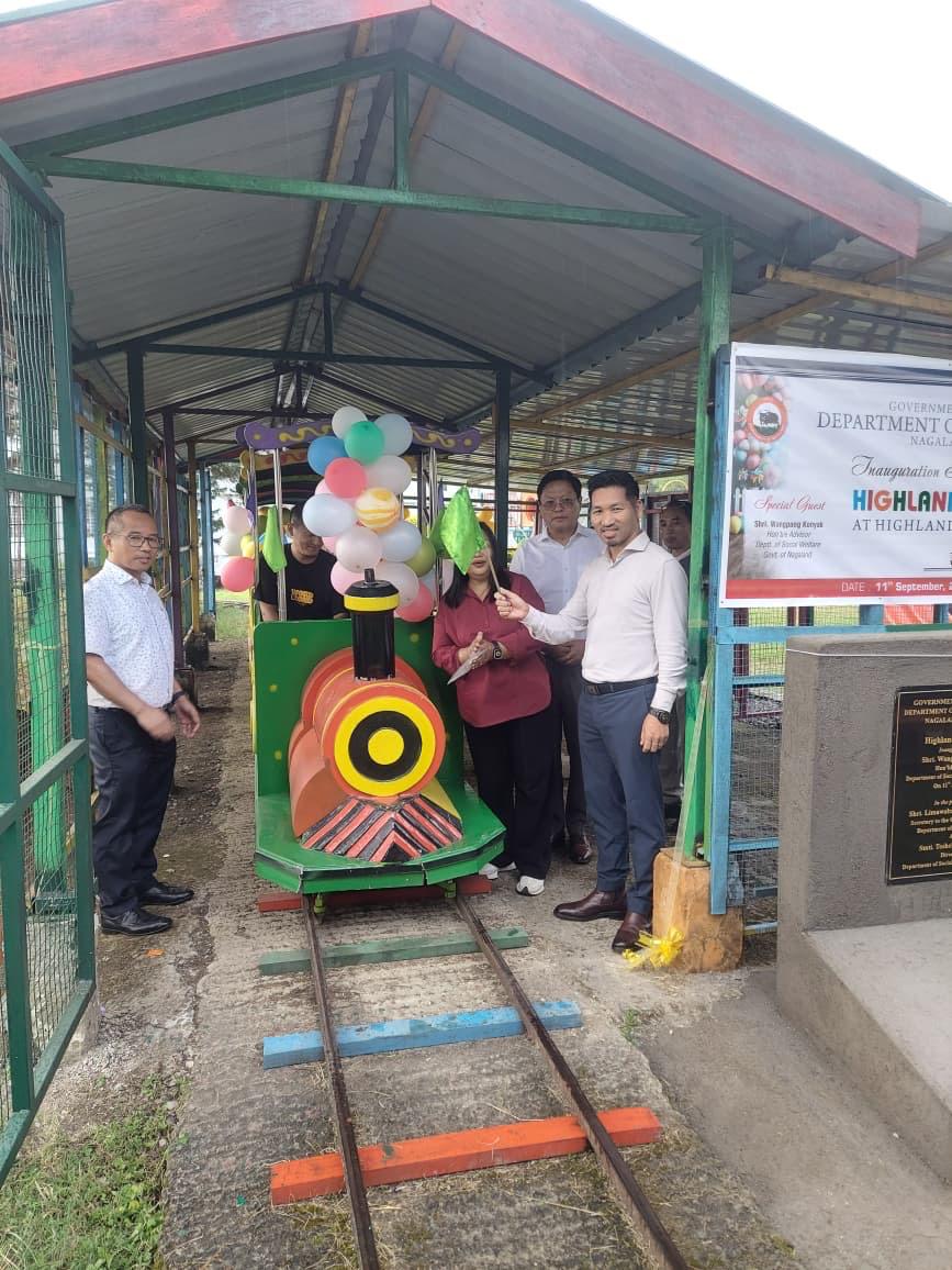Wangpang_Konyak's tweet photo. Glad to have inaugurated and flagged off the new Highland Toy Train at Highland Park in Kohima, under the CSR initiative. I commend all the officials involved in this project for their sincere efforts and dedication in making this vision come to fruition. 

@Neiphiu_Rio https://t.co/NU9AeCteuf