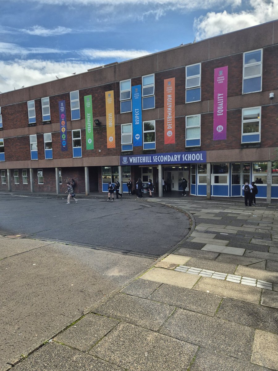 <a href="/Jane_Arthur_/">Jane Arthur</a> <a href="/WhitehillSec/">Whitehill Secondary</a> <a href="/Tree_Of/">Tree of Knowledge</a> <a href="/JeanMil09459364/">Jean Miller</a> @Doug_GCC <a href="/EdISGlasgow/">EdIS Glasgow</a> Thank you for capturing me in action! I also love your photo of the new signs.

I thought the school was looking great, I loved all the new signs and banners showcasing the values.