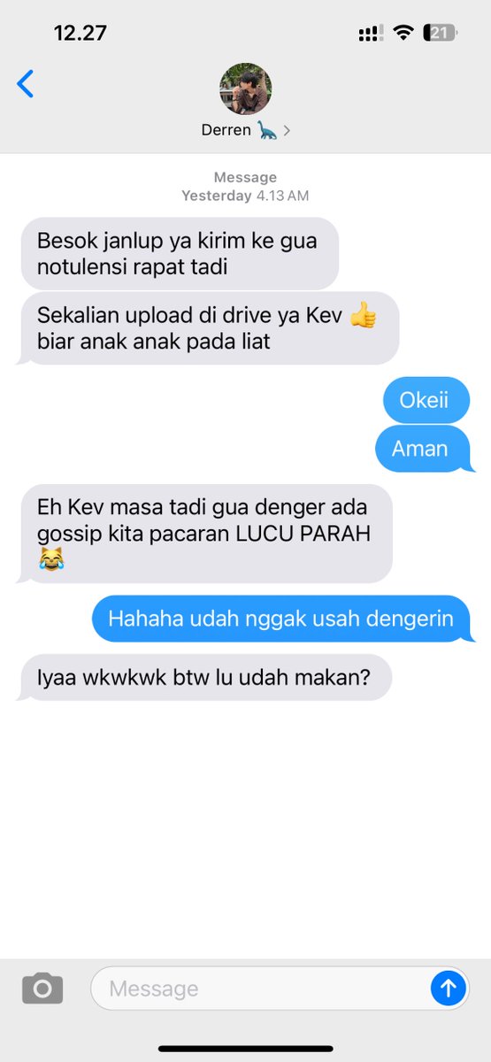 Secha_archive's tweet photo. #Dewtee long tweet au

🐳 Kisah Derren anak Fahutan yang menjabat sebagai Mas Menteri BEM KM Lingkungan Hidup dan sekretarisnya Kevin, mahasiswa Kedokteran Hewan  yang  “dijebak” masuk BEM KM.

Present to you: Derren Prasetyo Hadi &amp; Kevin Nathaniel Wijaya. https://t.co/HX4qlE06Tp