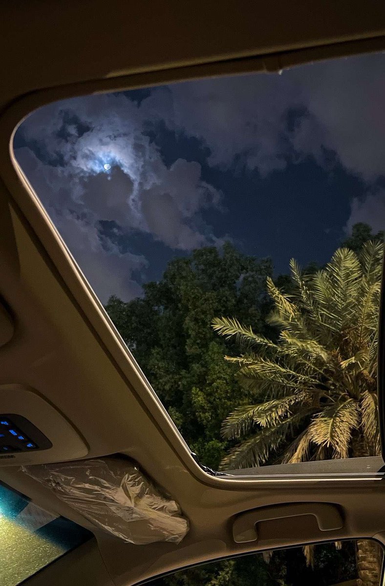 كل ما حدتني .. ! " النسمه " على دفع الغرامه
بانت اللي ماتبين " البسمه " الا من جهتها