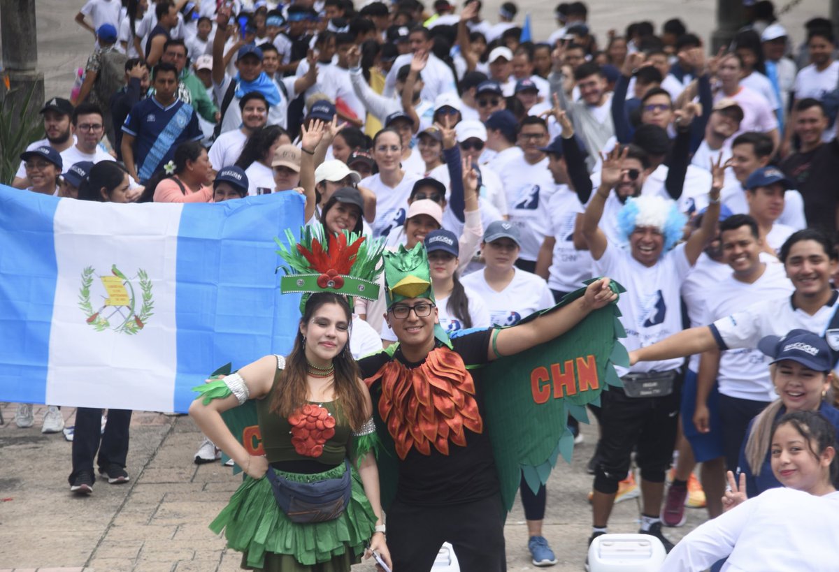 Omar Solís (@noel_solis) on Twitter photo Así es el ambiente de ciudadanos Guatemaltecos que participan hoy en los recorridos de las antorchas por parte de estudiantes, trabajadores de instituciones públicas y privadas en los alrededores de Plaza Obelisco, esto en conmemoración de los 2004 años de Independencia Patria.🇬🇹 Así es el ambiente de ciudadanos Guatemaltecos que participan hoy en los recorridos de las antorchas por parte de estudiantes, trabajadores de instituciones públicas y privadas en los alrededores de Plaza Obelisco, esto en conmemoración de los 2004 años de Independencia Patria.🇬🇹