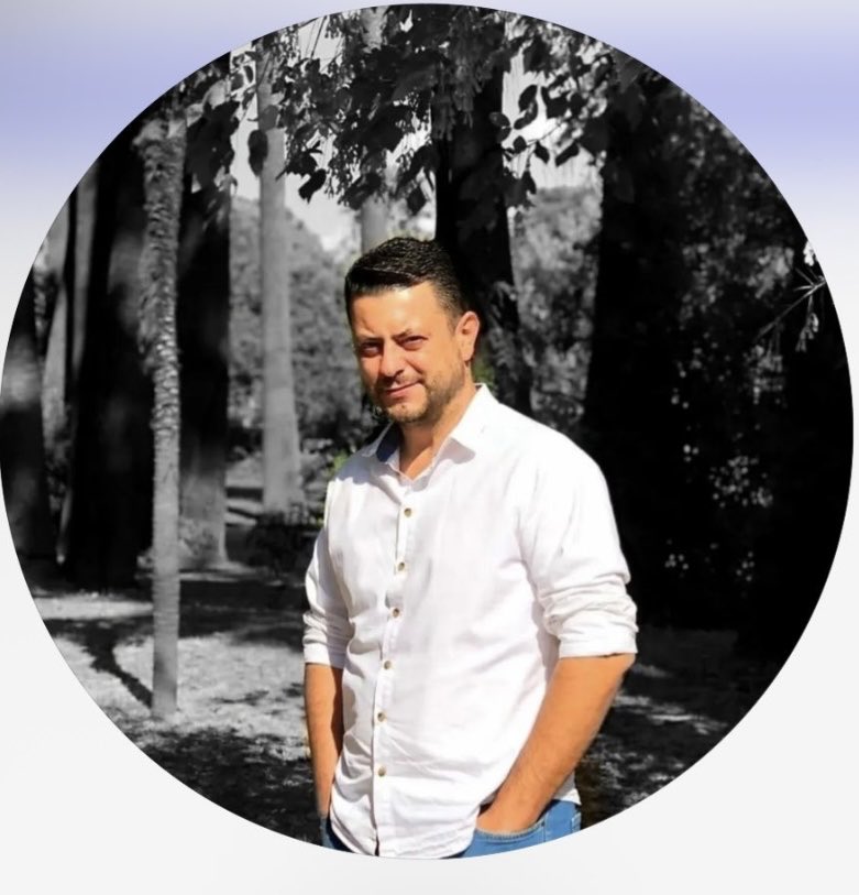 alihaydarkara's tweet photo. “Üç sendika yöneticimiz 19 Mart Ekrem İmamoğlu eylemlerine katıldıkları için ev hapsiyle susturulmak isteniyor. AKP yargısı sendikacıları tutuklayarak emeğin sesini boğmaya çalışıyor. Ama bilinsin: Emek susmaz, sendikacılar teslim olmaz!” https://t.co/cKxy3C3TqR
