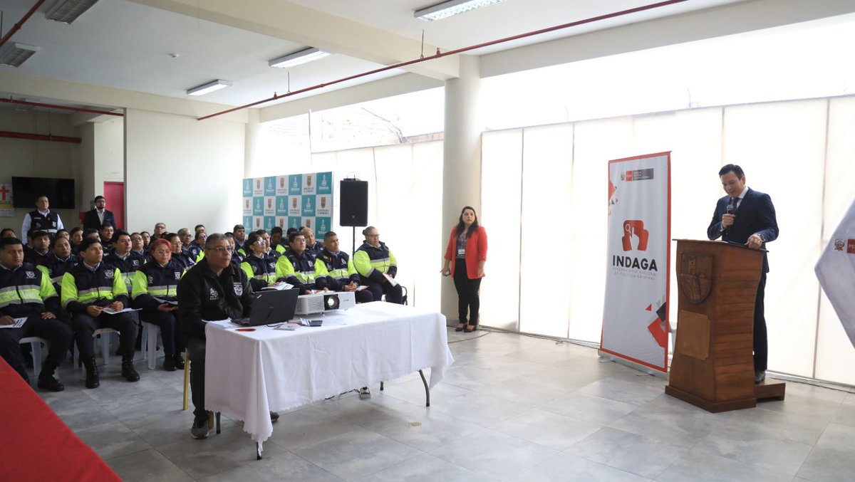 "Hoy tenemos que trabajar mucho porque las intervenciones que ustedes realicen sean en el marco de la ley y quienes vulneran la norma tengan el trato que la ley manda a través de la Administración de Justicia. Espero que podamos nutrir de muchos de los conocimientos que se