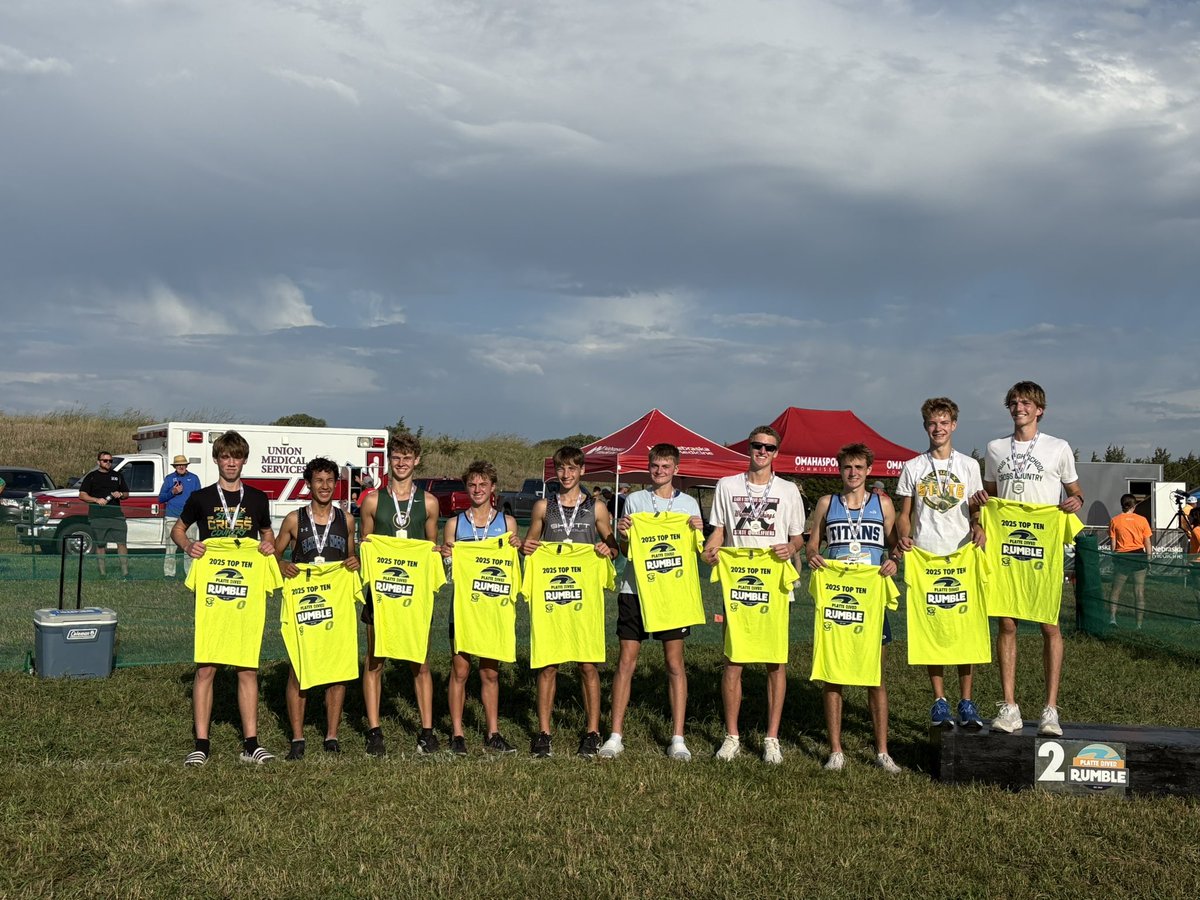 Fun day over at the Platte River Rumble highlighted by two top 10 finishes in a loaded field. Coots takes 3rd and Lillie takes 7th! Tons of great performances by all, top to bottom! Full results: results.blacksquirreltiming.com/meets/55975/ev…