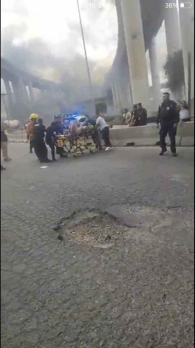 arnemx's tweet image. En la CDMX no hay baches.