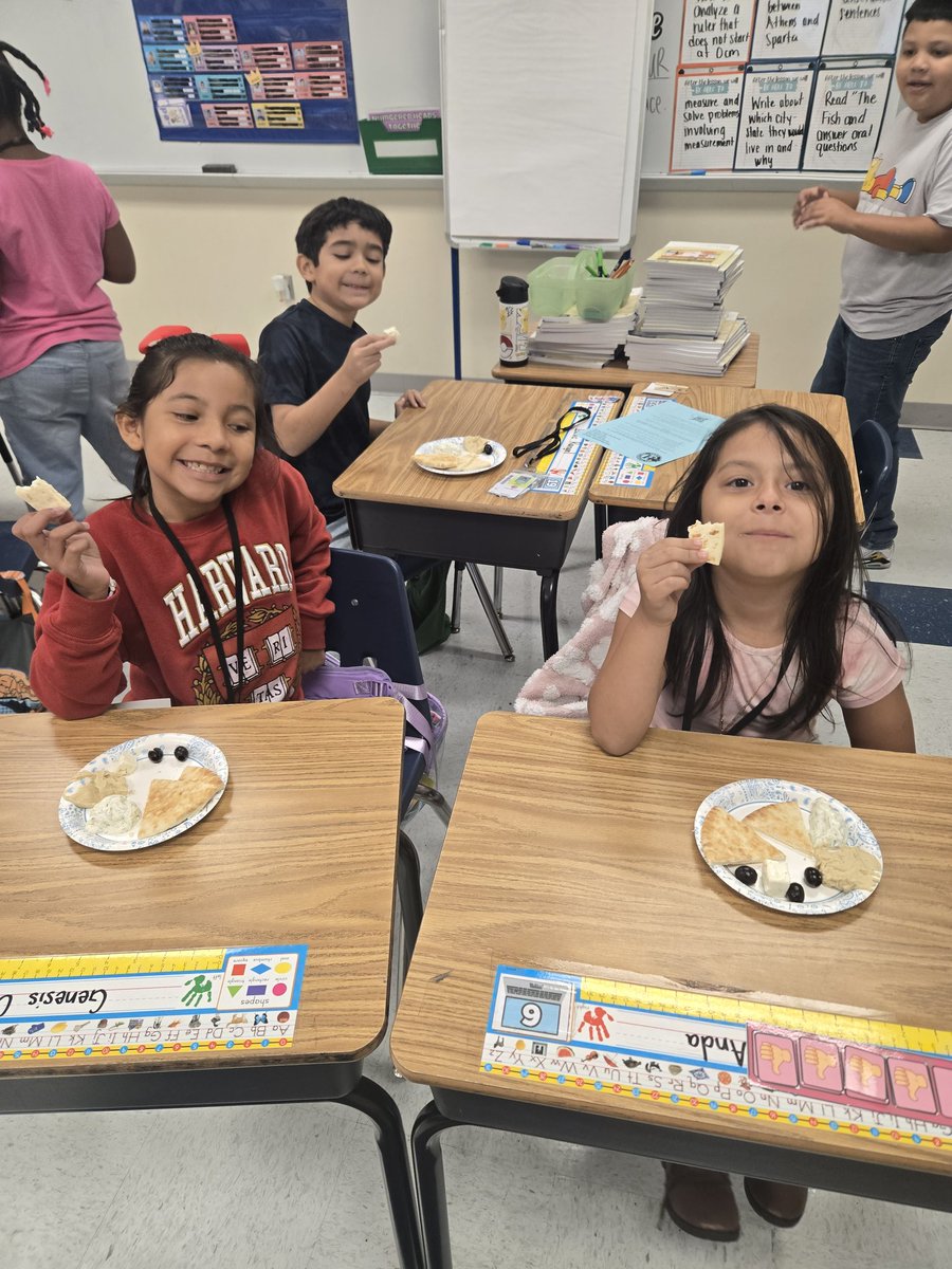 GowerRegan's tweet image. Opa!! My students got to experience another faccet to greek life today...FOOD! As they wrote detailing the lives of Spartans and Athenians they stacked on pita, tzatziki, hummus, feta cheese and olives! #AmplifyTexas #knowledge #AncientGreekCivilizations