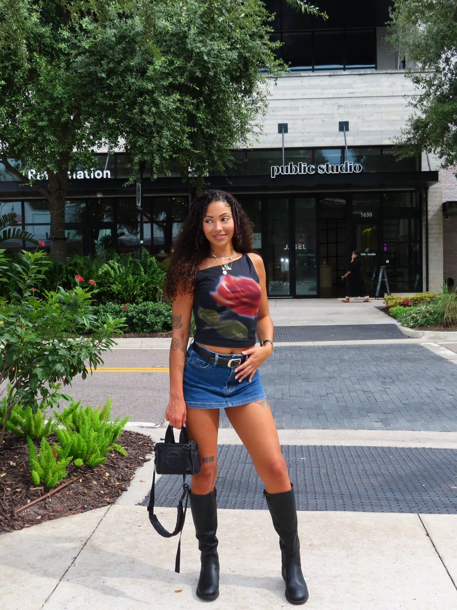 jhaedabaeda's tweet image. prettier than u remember 💐