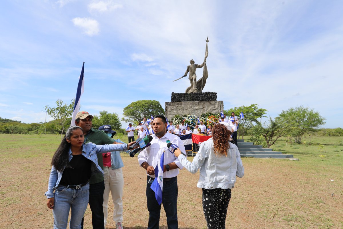 #TodosSanJacinto Hoy, servidores públicos, autoridades políticas e institucionales de la UV Enrique Campbell del INETER, visitaron la emblemática Hacienda San Jacinto para rendir homenaje a los Héroes Nacionales que lucharon por nuestra independencia en la Batalla de San Jacinto.