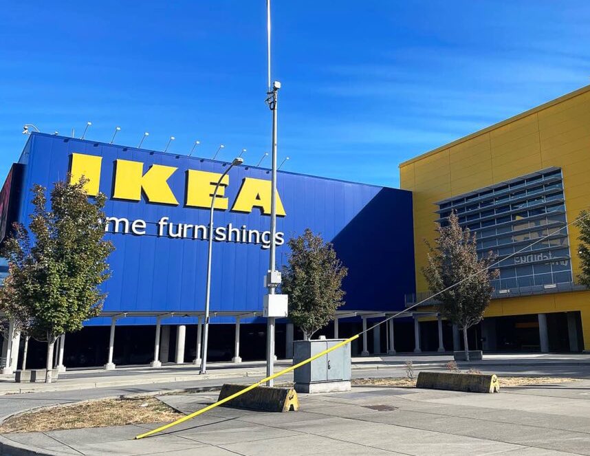 MadelnCanada's tweet image. IKEA Canada is launching $1 breakfast nationwide starting September 13th. 🍳🇨🇦