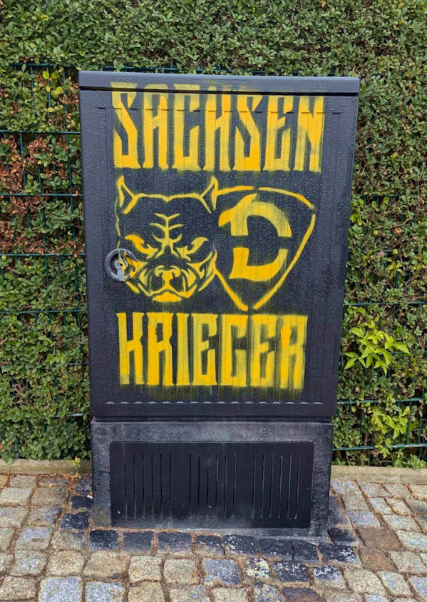 inhortas's tweet image. 🎨🖌️ Straßenkunst: Ist das saubere, schöne Street-Art? Ich meine ja,warum nicht 😲
➡️ #sgd1953 #DynamoDresden #Dynamoland #StreetArt #UrbanArt