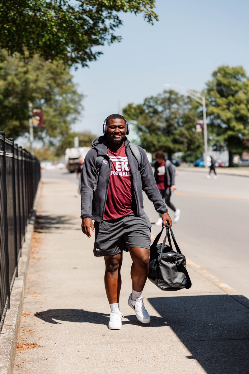 EKUFootball's tweet image. Hitting the road! 🚍

#E2W | #MatterOfPride