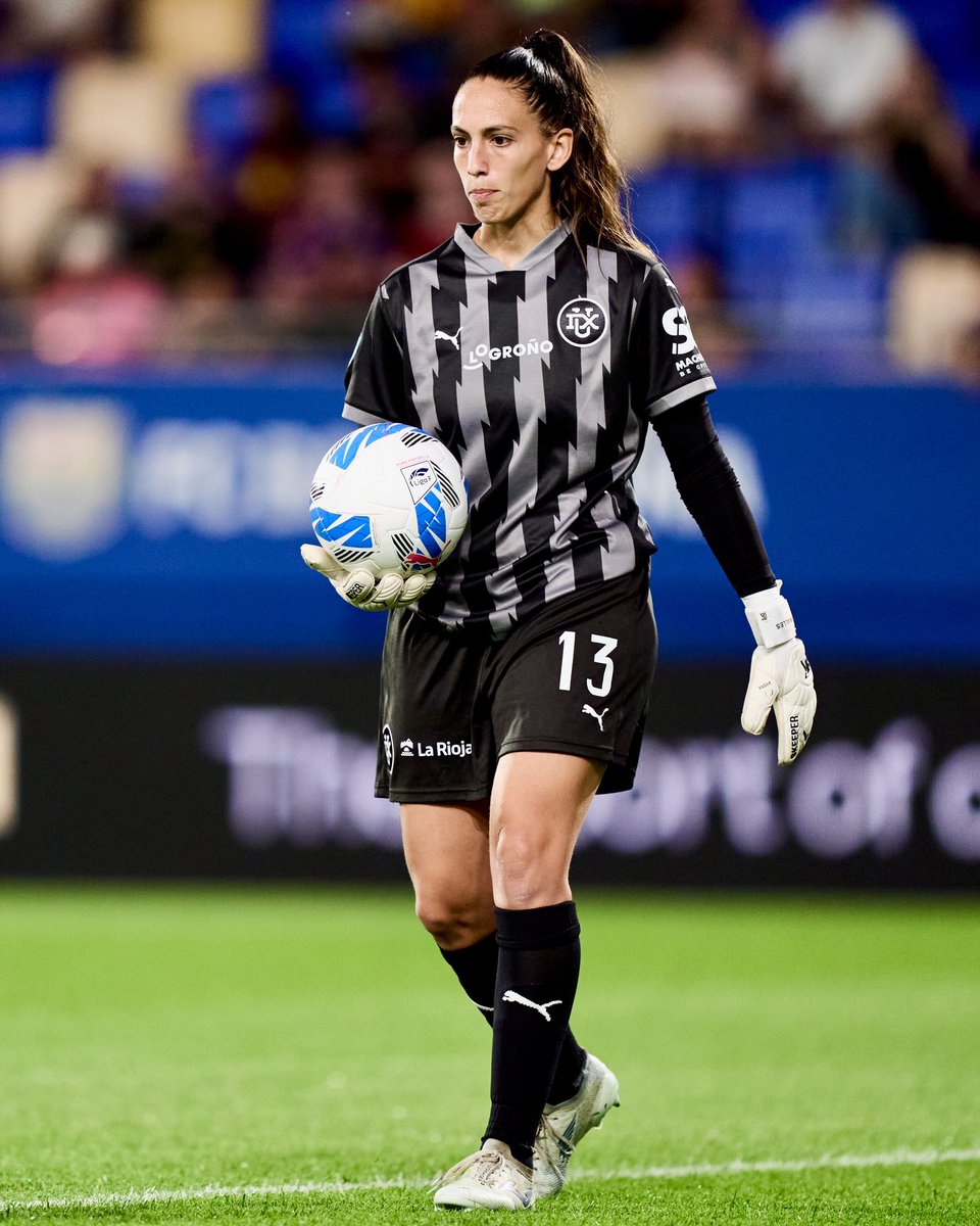 🧤 Maria Miralles, la guardiana del DUX 

#LigaFMoeve | <a href="/Mirallosa_/">Maria Miralles</a>