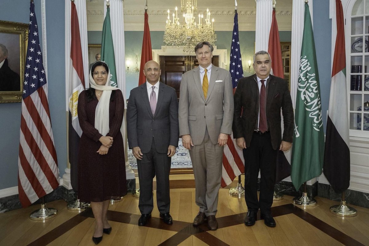 في بيان مشترك "الرباعية" تؤكد على ضرورة  إبعاد الجماعات المتطرفة والإخوان المسلمين عن تقرير مصير السودان، ولن يقود السودان أي طرف من الأطراف المتحاربة وسيكون هناك عملية انتقالية بقيادة مدنية يتوافق عليها الشعب السوداني .

#المؤتمر_الوطني_تنظيم_ارهابي
#اللهم_لاترفع_للكيزان_راية