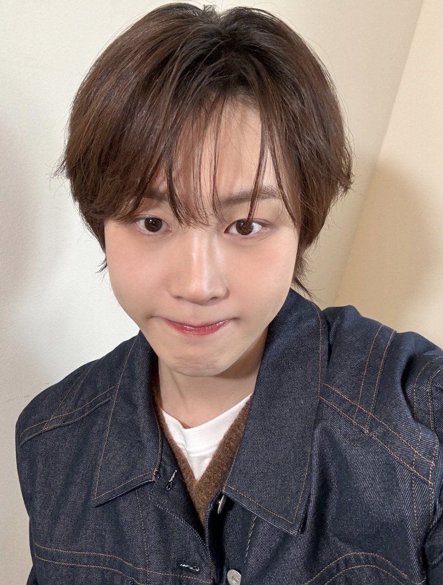 아니..
이렇게 10명 다 줄 거면서ㅋㅋㅋㅋㅋㅋㅋㅋㅋㅋㅋㅋㅋㅋㅋ똑.같.아.앙🩷ㅋㅋㅋㅋㅋㅋㅋㅋㅋ 진짜 웃겨 비펨

마음대로 가져가라고 하는 거 아님? 
가져가셍😆