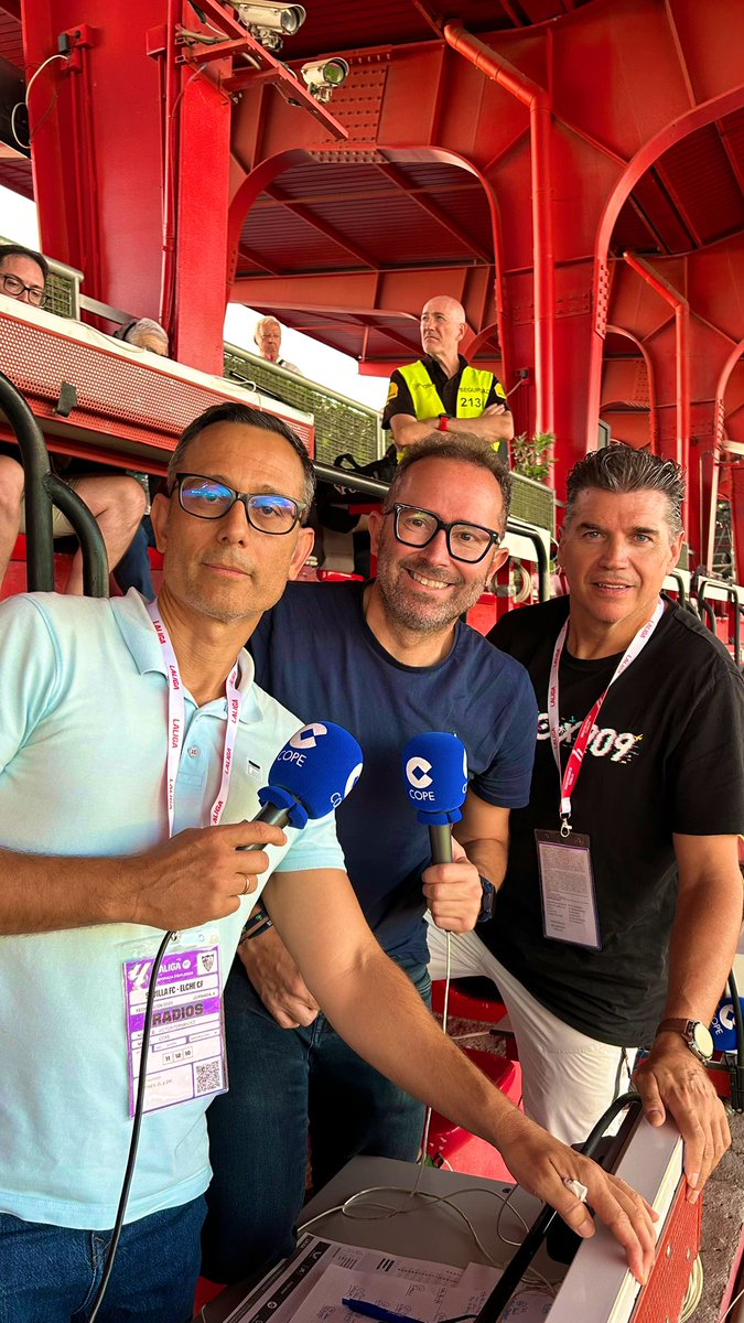 jmolivacope's tweet image. 🏟️ Ramon Sánchez Pizjuán

SEVILLA FC - ELCHE CF

Jornada 4 @LaLiga 

Os lo contamos en @tjcope con @ferevangelio @rubenparratdj

Comentan:🦈 PEPE PRIETO
@MundoMaldini 💫

📸Y desde Sevilla con el ingeniero @JALBERTOCEBALLO y Víctor Fernández