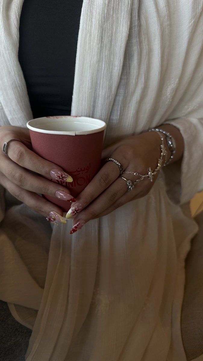 Quitlli's tweet image. 