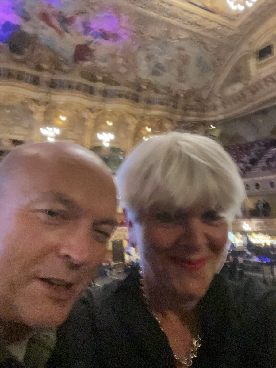 Swatkiss tweet media