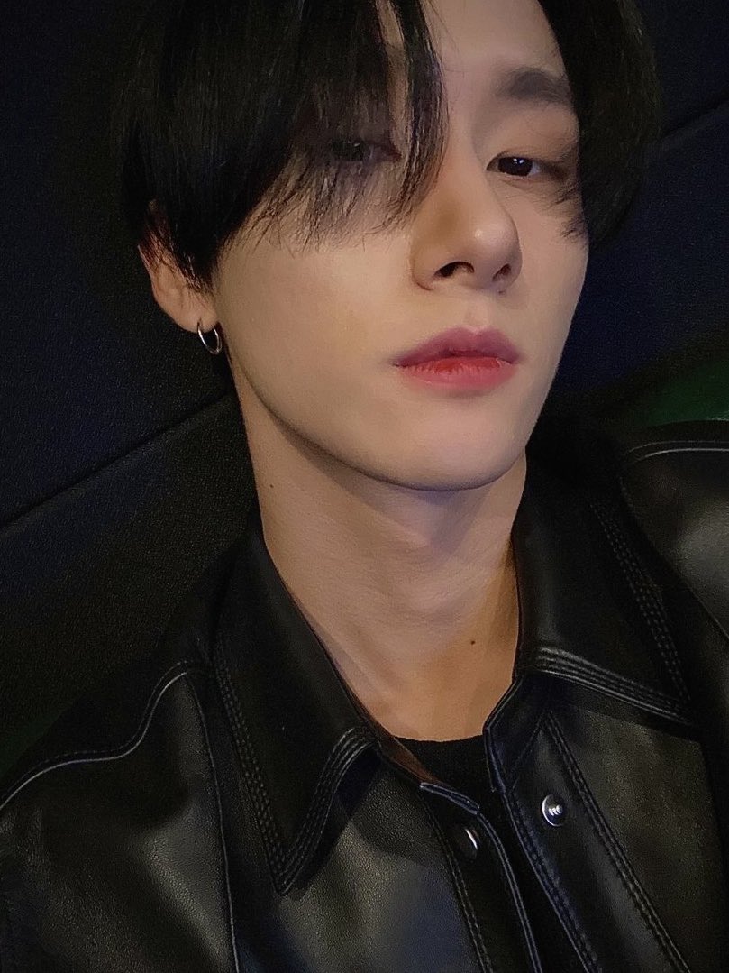 flowerdkyun's tweet image. 🖤

#monbebeselcaday #mbbsd #monstax #NTheFront #아이엠 #TheX