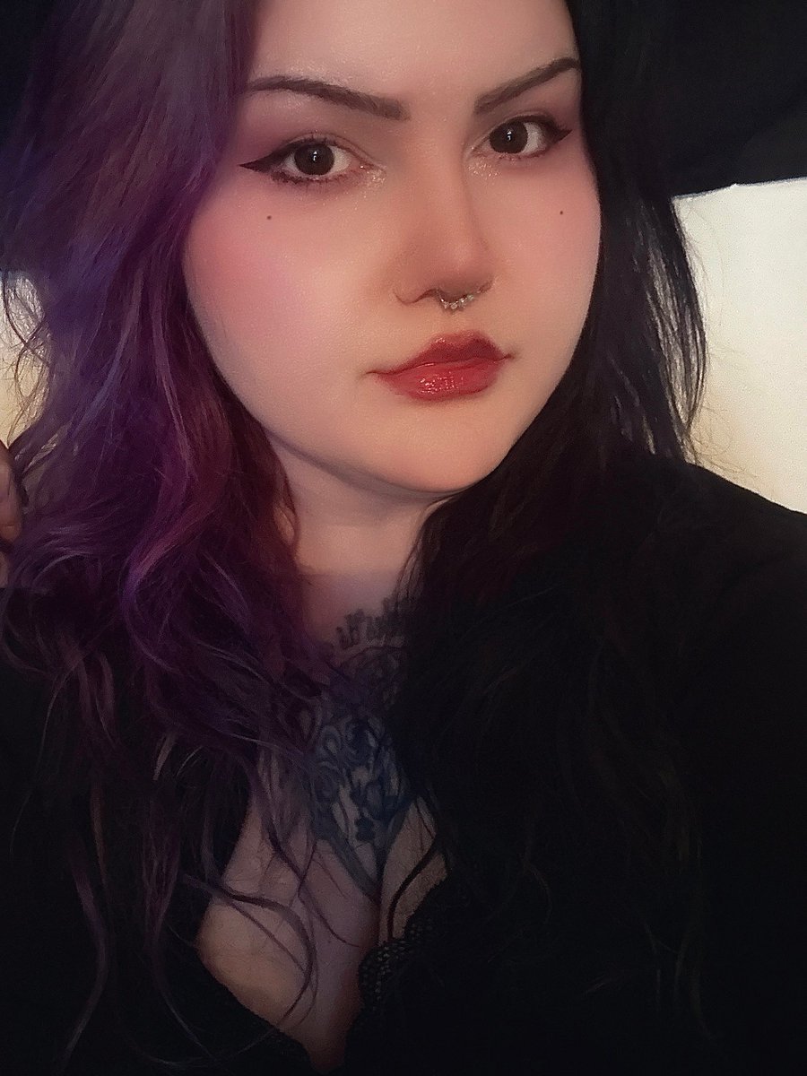 flowerdkyun's tweet image. 🖤

#monbebeselcaday #mbbsd #monstax #NTheFront #아이엠 #TheX