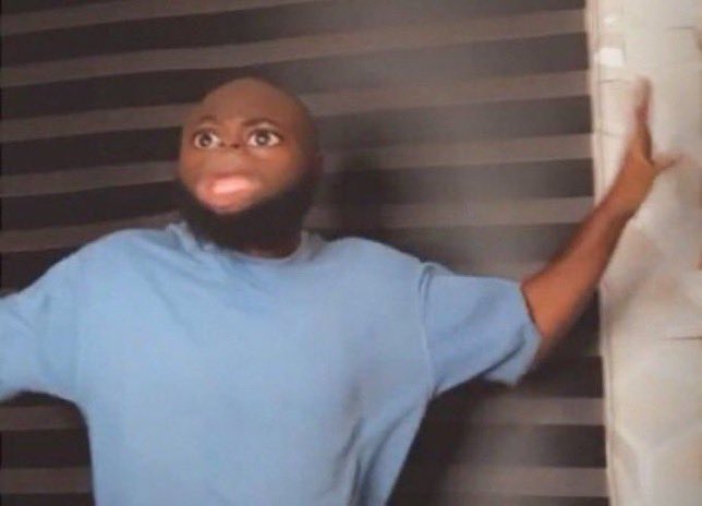 I hear sey person wey slice onions for where Hilda Baci Dey cook don blind😭