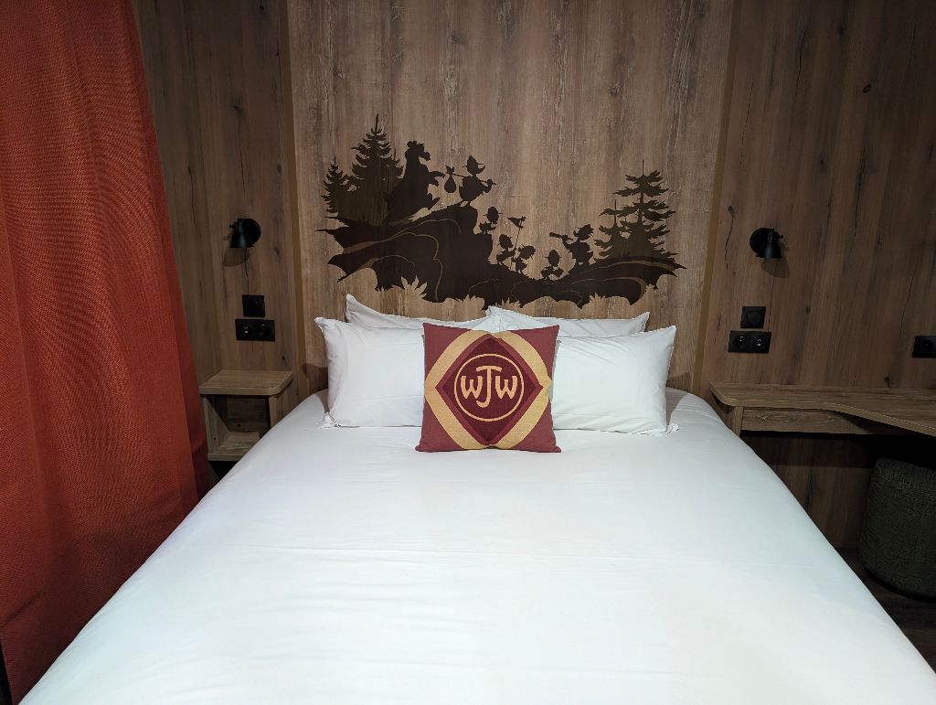 I found my happy place! The reno of Davy Crockett looks so good! #DLP