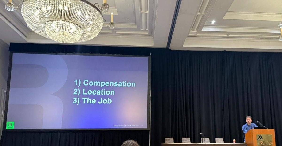 First up is Dr. Matthew Hawkins discussing the 3 key components to evaluating a job offer 🧐 and the pros and cons when deciding between Academic and Private Practice 📝

<a href="/MattHawkinsMD/">Matt Hawkins</a> <a href="/RLI_ACR/">RLI</a>