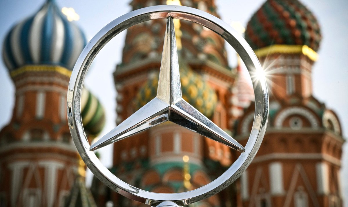 DOGDEGA's tweet photo. 🇩🇪🇷🇺 Mercedes Benz registra nuevamente su marca en Rusia.🙄 https://t.co/txbOTnF6sD
