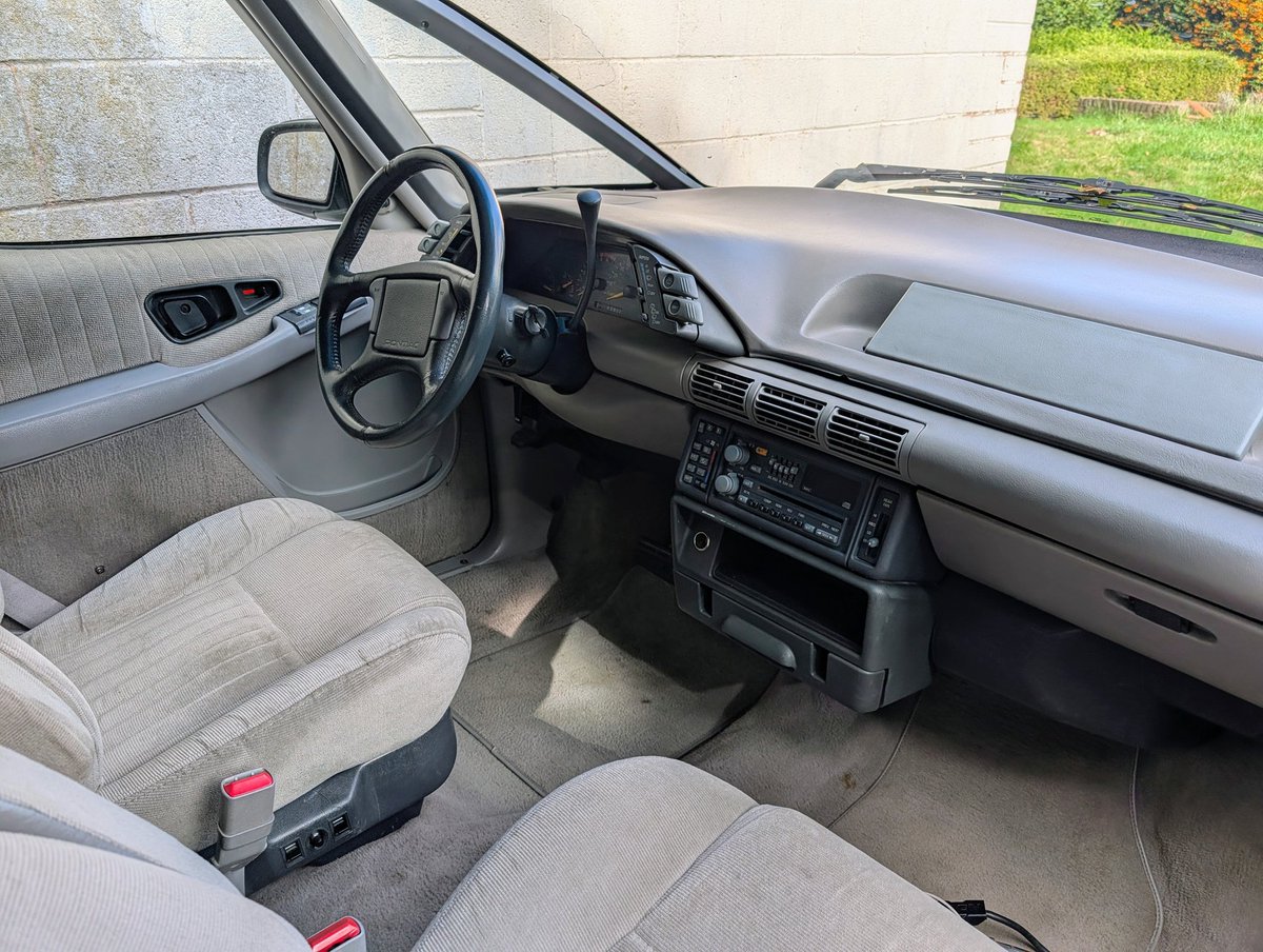 And here is the newest addition to the fleet, in all its glory! Couldn't resist lining it up for a photo alongside its period European rival.

It's a little rough around the edges, but managed the trip back from North Yorkshire to Hereford in the rain without drama.
