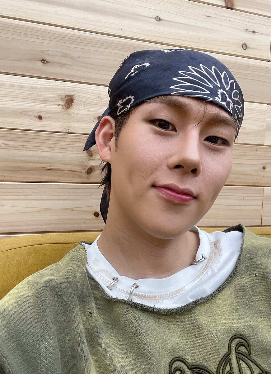 jookyunland's tweet image. 우린 one for the M, two for the X

#monbebeselcaday #mbbsd #JOOHONEY #JOOHEON #주헌 #MONSTA_X #몬스타엑스 #THEX #NtheFront