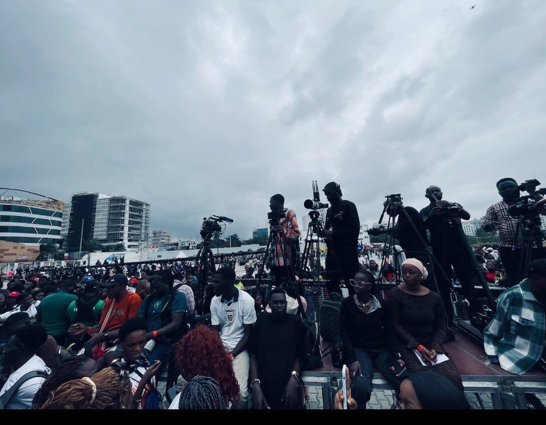 Tribalism never comes into the picture when it's time to do stupid things 😂