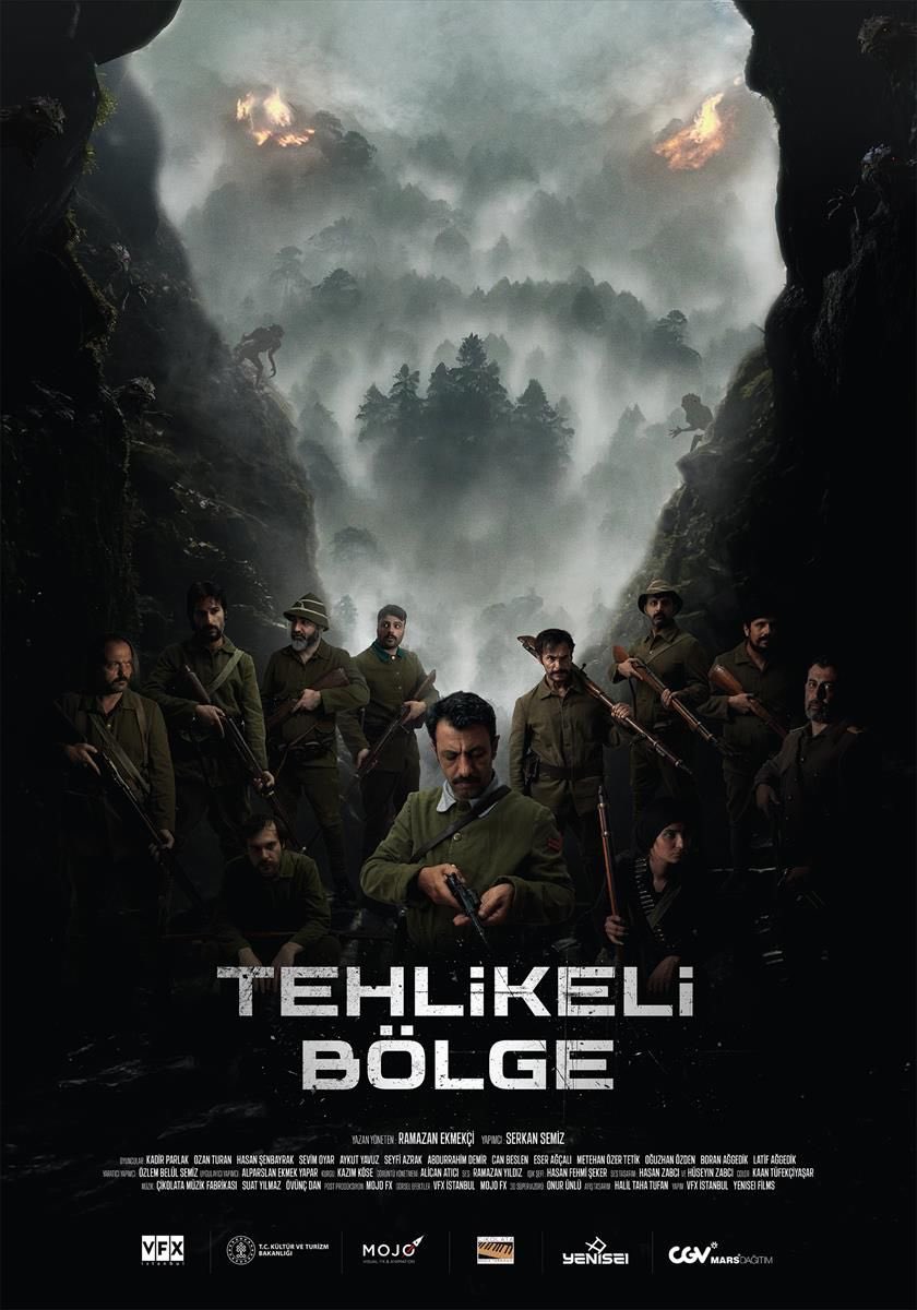 Tehlikeli Bölge filminden şimdi çıktım. Bence film yapacaklarımızın küçük bir bölümünü izlediniz der gibiydi. Biraz daha  epik sahneler beklerdim. Temiz, sırıtmayan bir iş olmuş. Umarım gişesi bol olur bir iki yapımcıda ileriki projeler için kapılarını çalar.