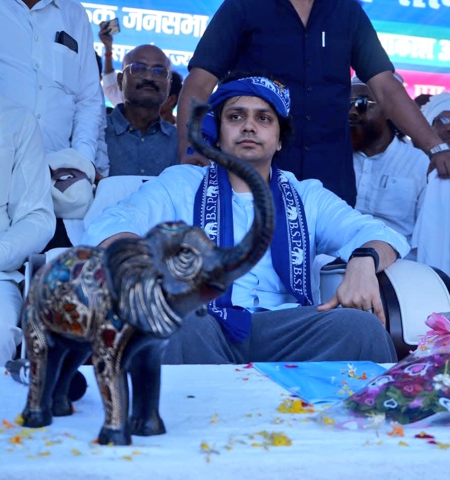 Anandraj_boddh's tweet image. बिहार में का बा...........
बिहार में आकाश  बा.........