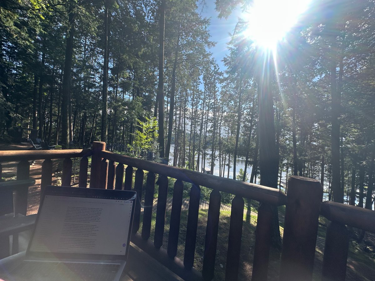 Spending the week at a lake house with my family.

Fortunate to work online 🙏