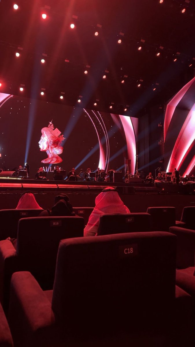 sltooon98's tweet photo. #احلام_في_جدة @AhlamAlShamsi https://t.co/vqwtOKMj4q