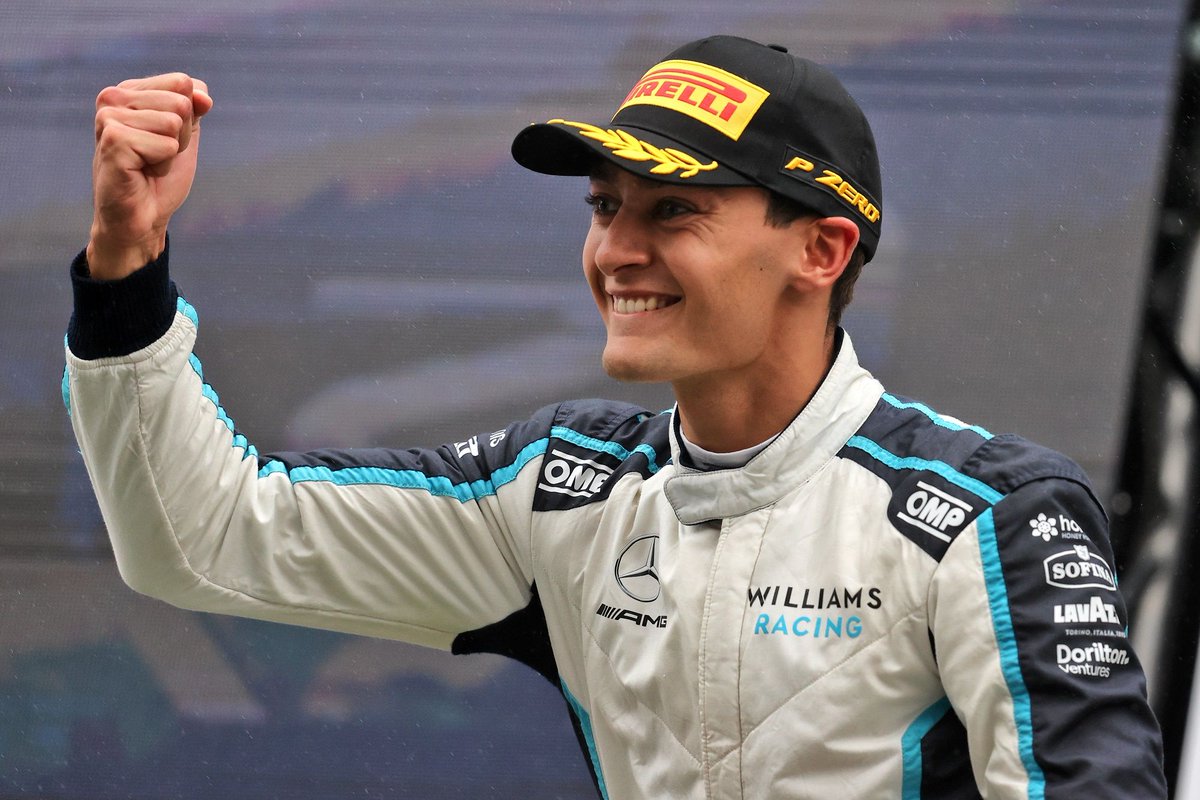 F1GuyDan's tweet photo. A throwback stat: There was a time in 2021 where George Russell in a Williams scored points in 4 of 5 races.

He had the same number of points (16) as Sergio Perez in a Red Bull during this 5-race span, which included wild races like Hungary, Spa, Zandvoort, Monza, &amp; Sochi. https://t.co/SPJXkLGRYb