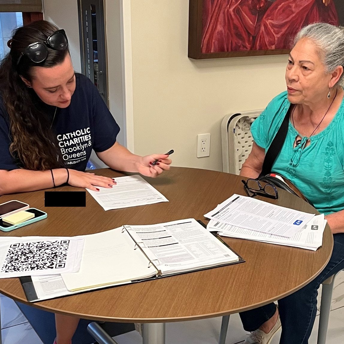 💉✨ Catholic Charities Community Outreach &amp; Trinity Pharmacy brought a Pop-Up Vax Clinic to Bishop Boardman Senior Housing in #Brooklyn! Residents got Flu, COVID, Shingles, RSV &amp; Pneumonia vaccines all in one spot. 😊❤️

#CCBQ #BetheSolution #CCBQCares #WellnessMatters