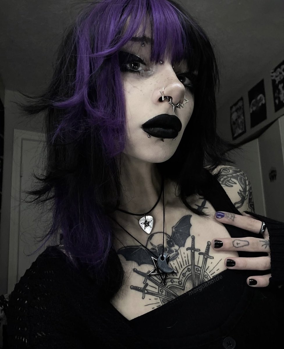 ᅠ
ᅠᅠᅠᅠ   †  　.        𝖽𝗈𝖾𝗌 𝗂𝗍 𝗌𝗍𝗂𝗅𝗅 𝗵𝘂𝗿𝘁 𝗐𝗁𝖾𝗇 ⠀
ᅠ ⠀⠀⠀⠀⠀⠀⠀𝗒𝗈𝗎 𝗿𝗲𝗺𝗲𝗺𝗯𝗲𝗿 𝗆𝖾  .ᐣ
ᅠ