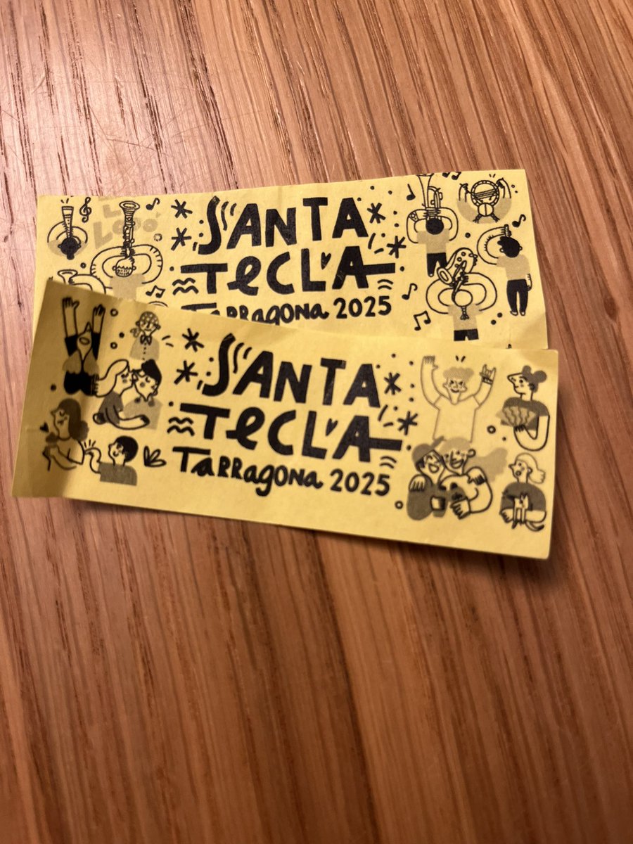 esterrd's tweet image. Va per tu Mariona! Sempre ens veiem aquest dia i fèiem unes rises! Jo he intentat seguir fent-les!