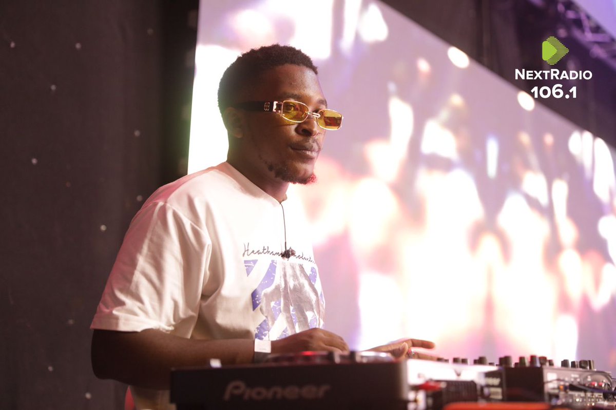 NextTicketug's tweet photo. 106.1 FM, @nextradio_ug's official DJ, on the ones & twos.
@deejaybugy, you must be listening to him!
#PartyWithCasmir
#NextTicketUG #NextRadioUG https://t.co/TfbKcZ76i2